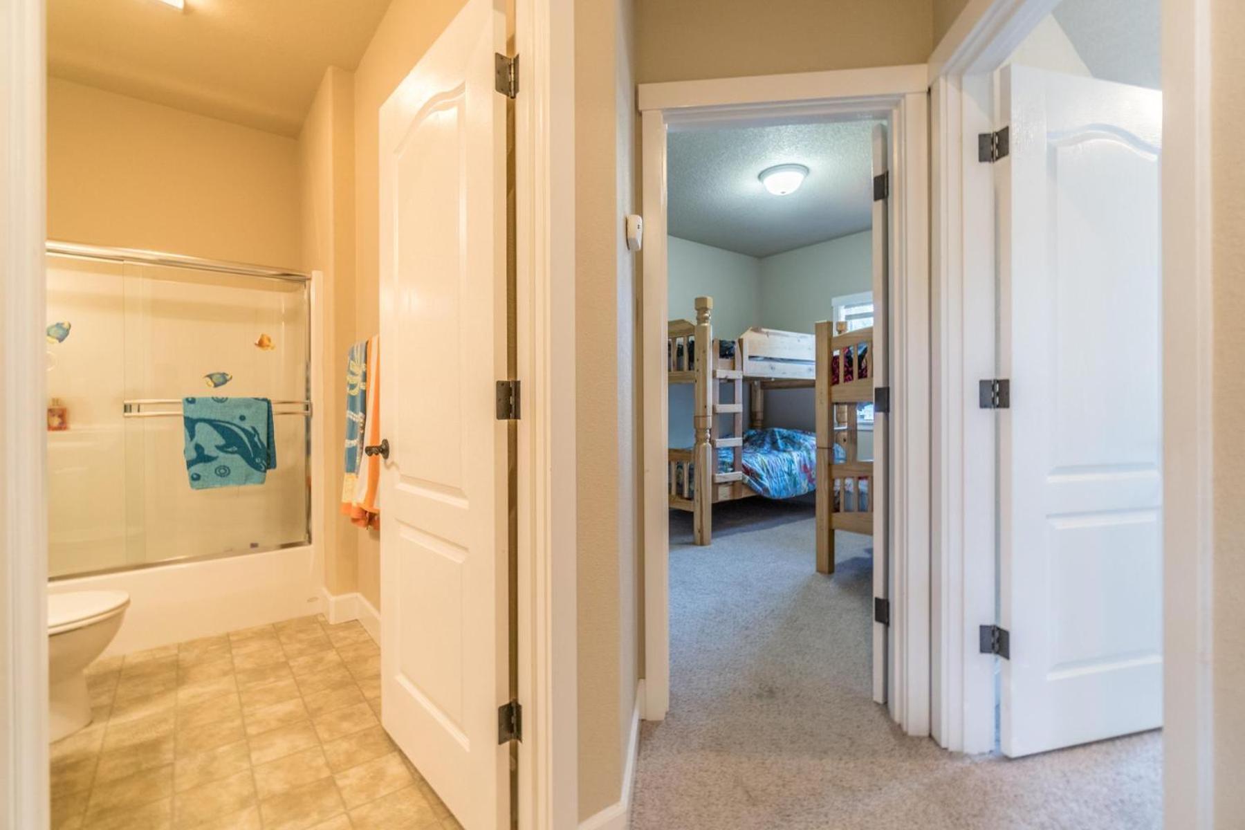 Family Tides Lincoln Exterior foto